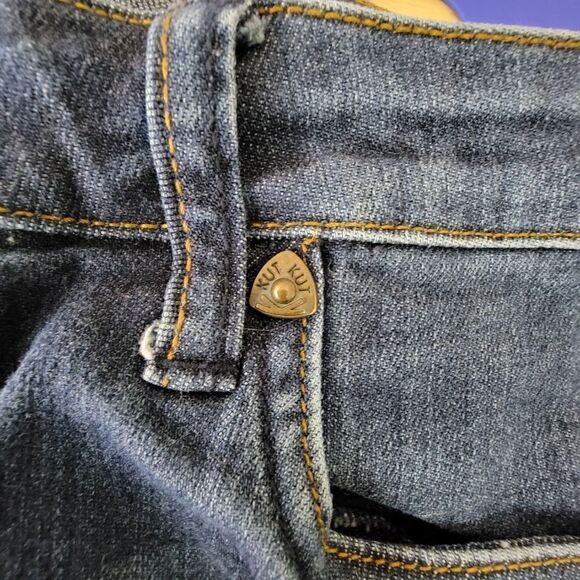 Kut From The Kloth Karen Baby Bootcut Denim Jeans Medium Wash Size 6 - Picture 7 of 12